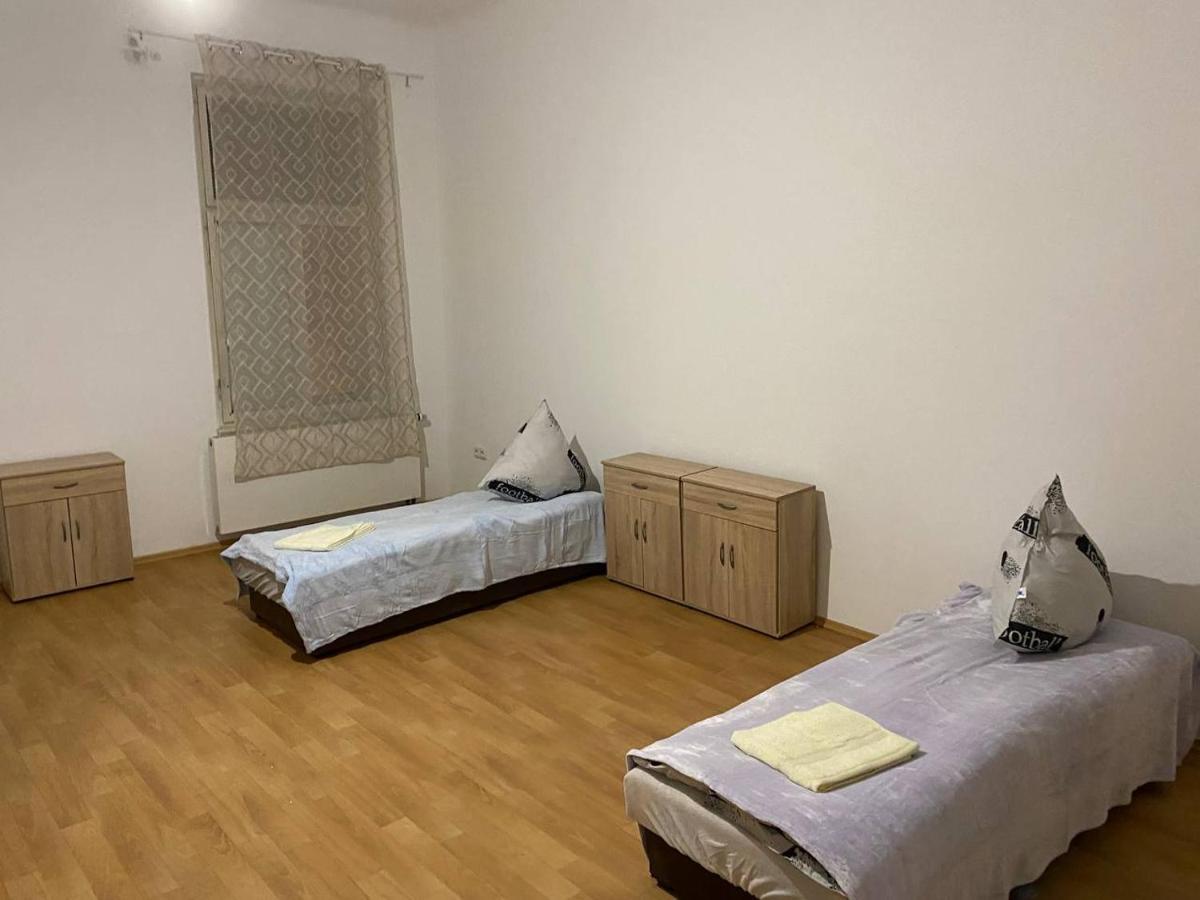 Apartments Tomkova Hradec Králové Eksteriør billede