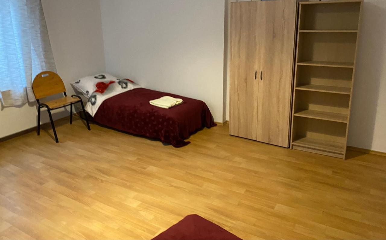 Apartments Tomkova Hradec Králové Eksteriør billede