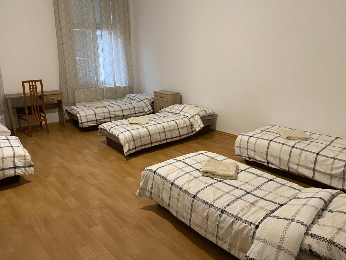 Apartments Tomkova Hradec Králové Eksteriør billede