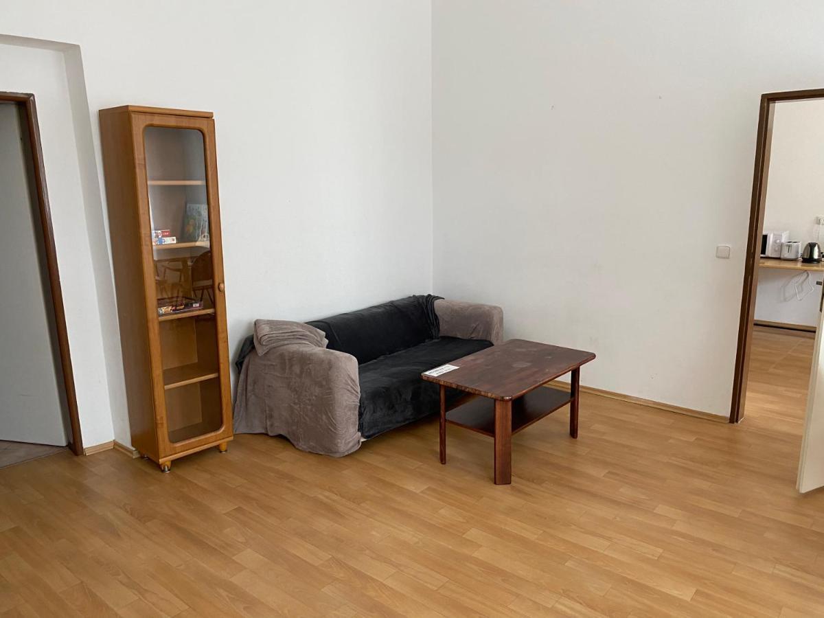 Apartments Tomkova Hradec Králové Eksteriør billede